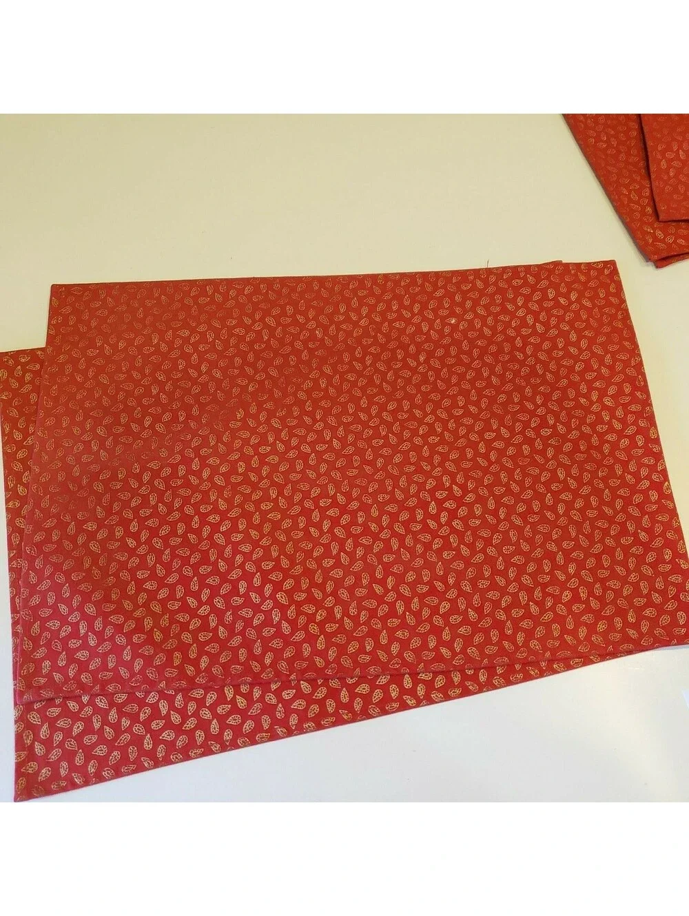 Pier 1 Placemats Red Gold Leaf Set of 5 Cotton Table Decor